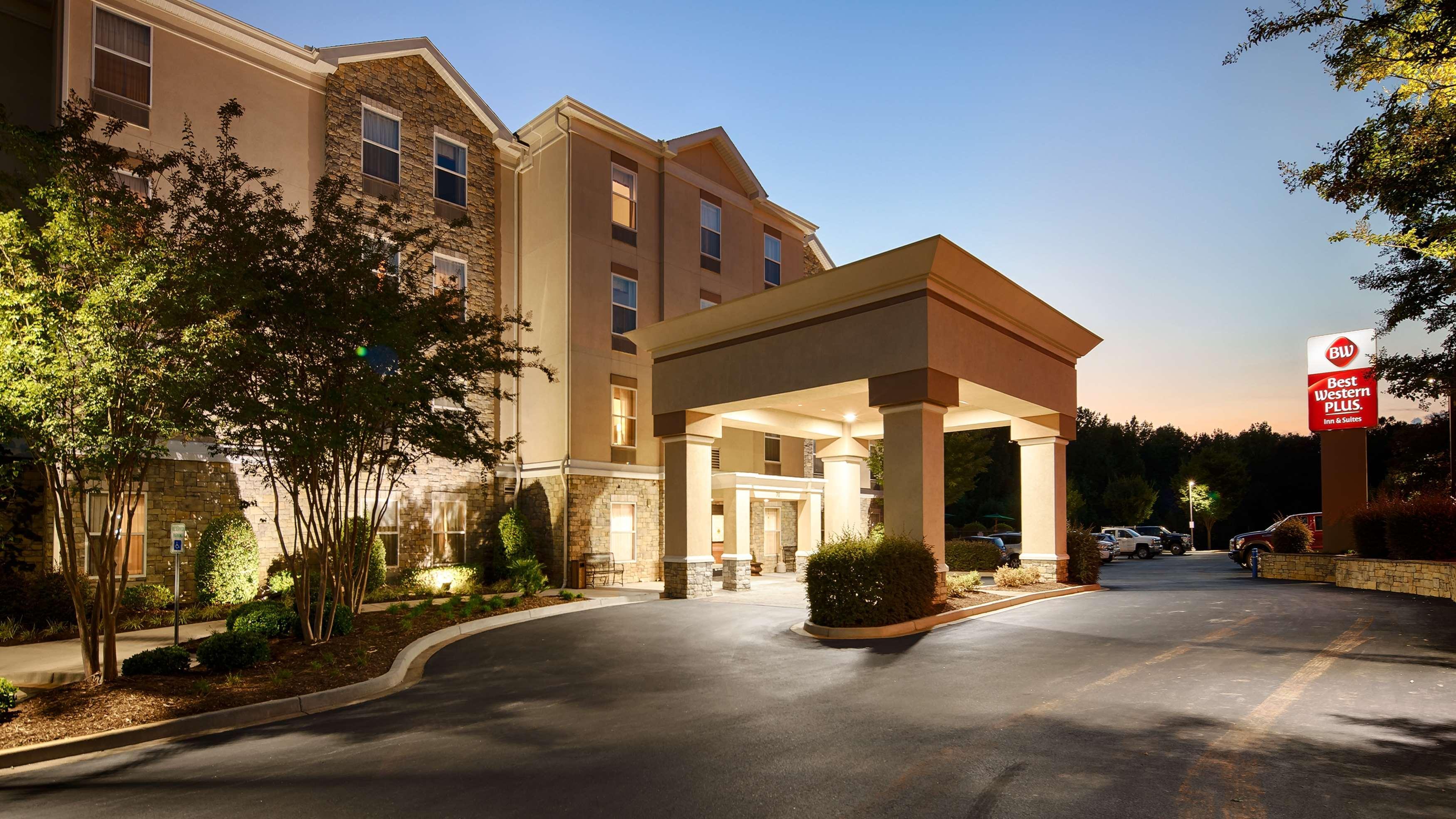 Best Western Plus Greenville South Piedmont Exterior photo