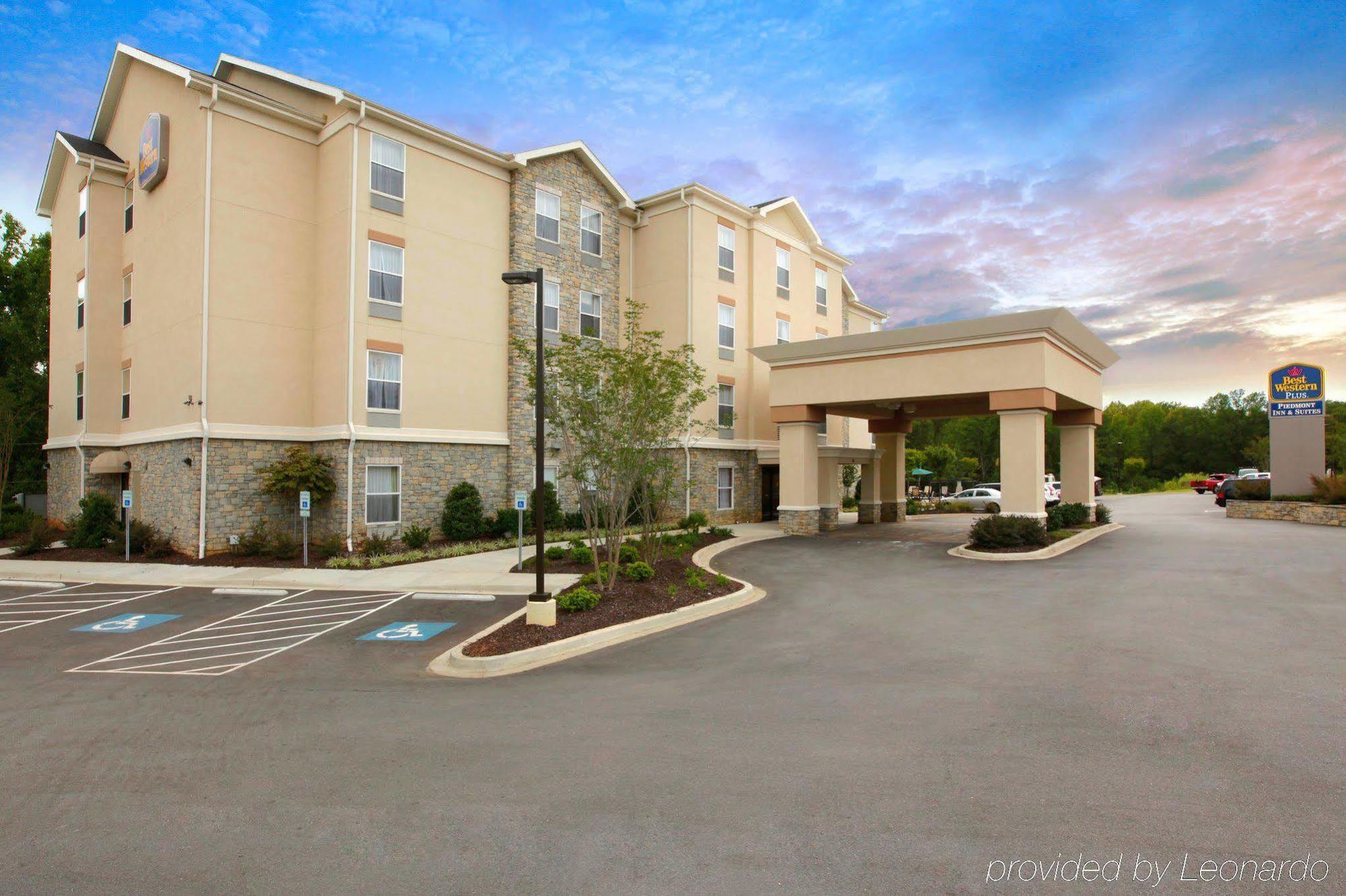 Best Western Plus Greenville South Piedmont Exterior photo